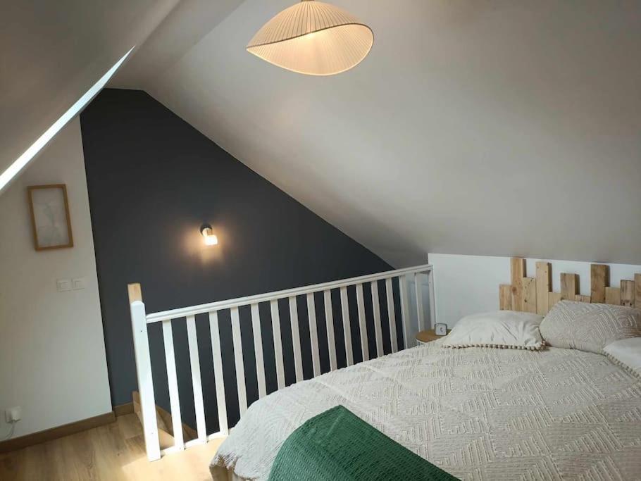 La Petite Falaise, Maison Avec Cour Centre Hébergement de vacances *